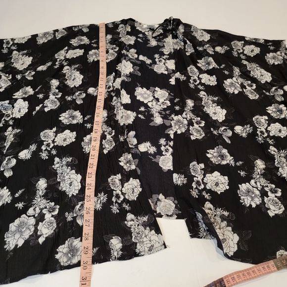 L.I.F.E Love is for Eternity Open Front Cardigan Poncho Black White M - Picture 14 of 15